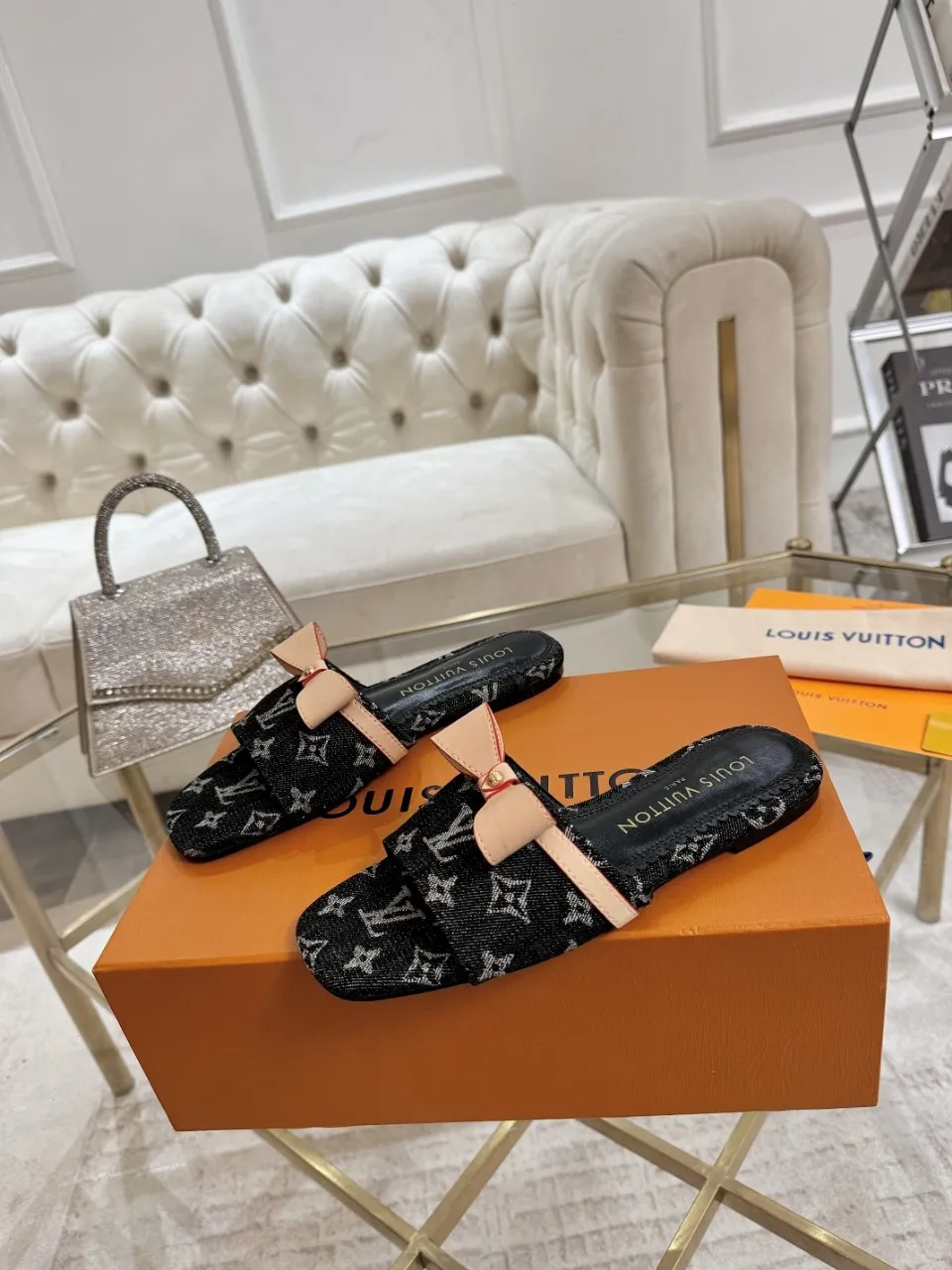 👟👟Ex-factory price 340👟👟 Genuine leather sole +40 Lv denim jacquard slippers, ex-factory price 70-43 Leather sole +40